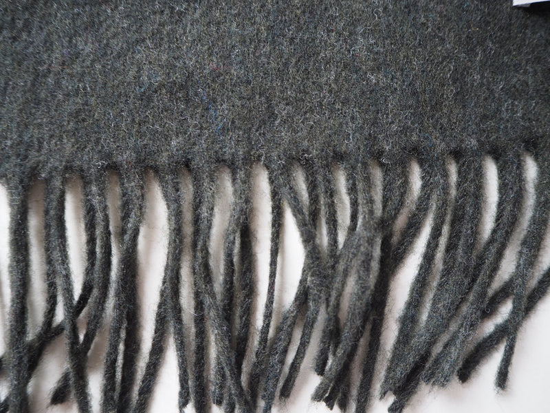 Plain wool scarf moss