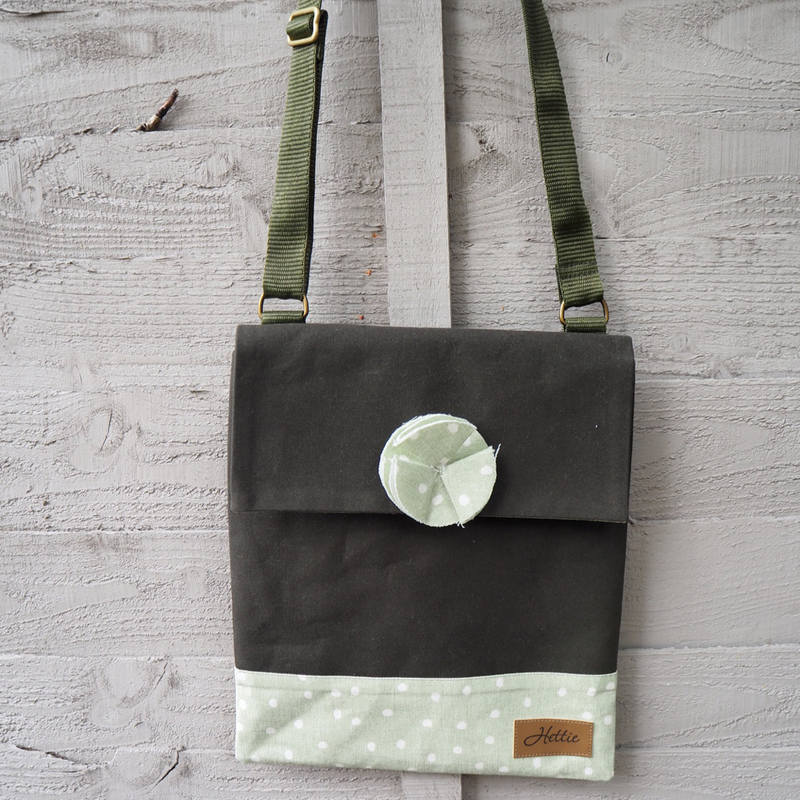 Ella handbag - Green Canvas