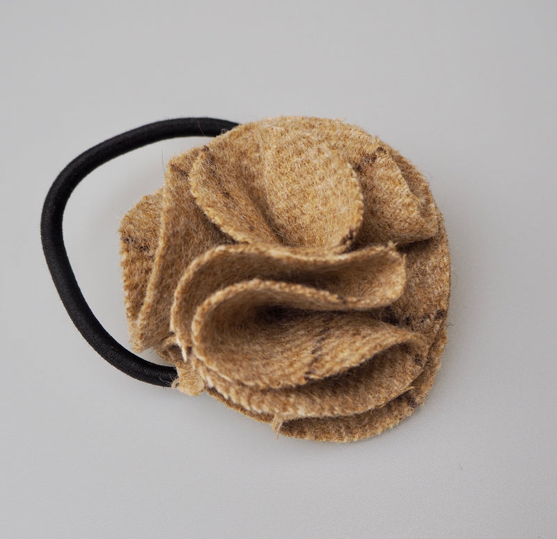 Hettie ladies hair bobble slate oatmeal