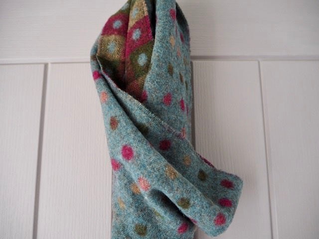 wool scarf multispot teal Canada